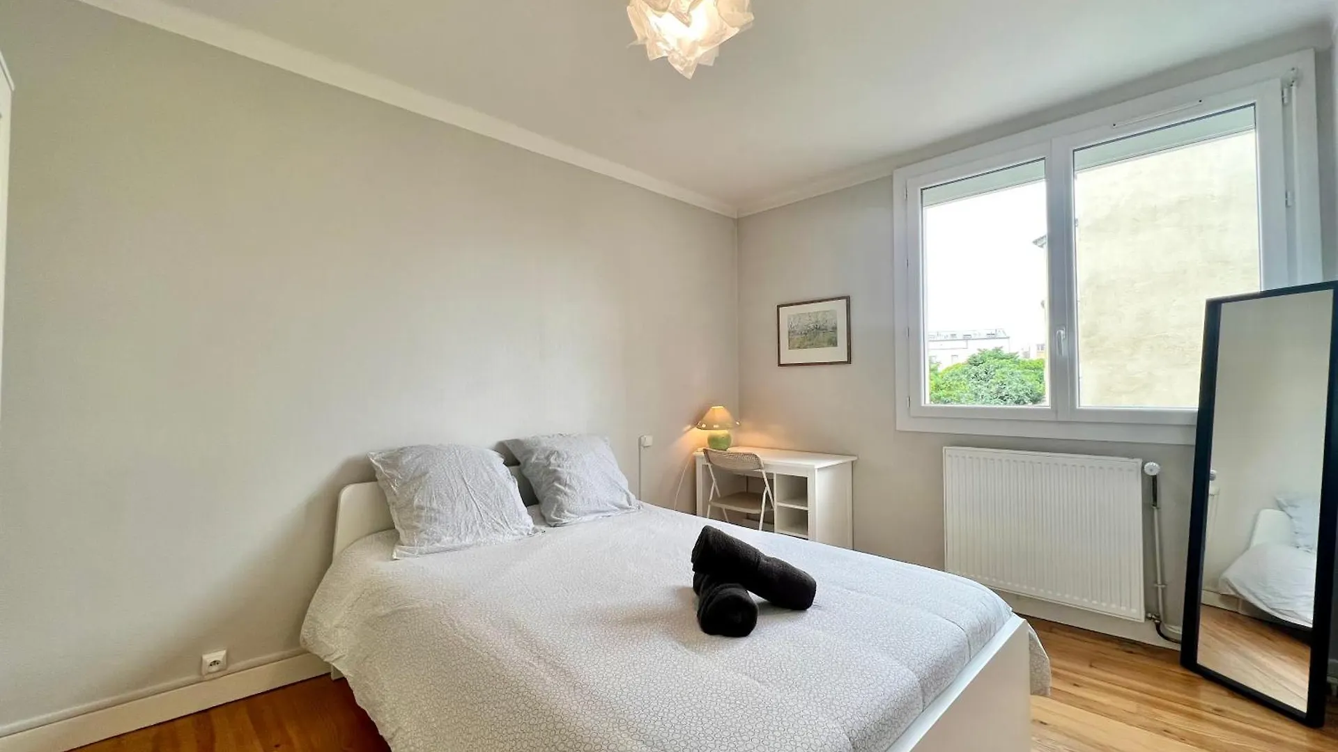 Apartament Paisible T3 Proche Metro, Wi-Fi & Terrasse Privee Tuluza 0*,  Francja